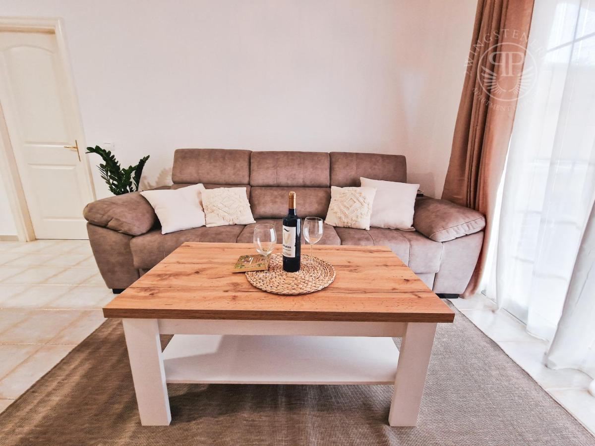 2 Wings Tenerife - Apartment Chayofa Екстер'єр фото
